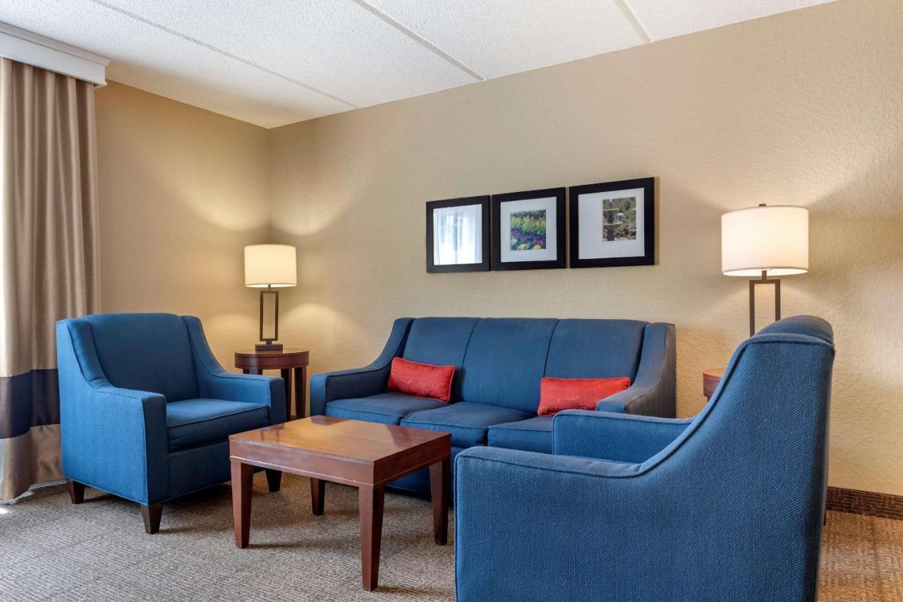 Comfort Inn & Suites Orlando North Sanford Esterno foto
