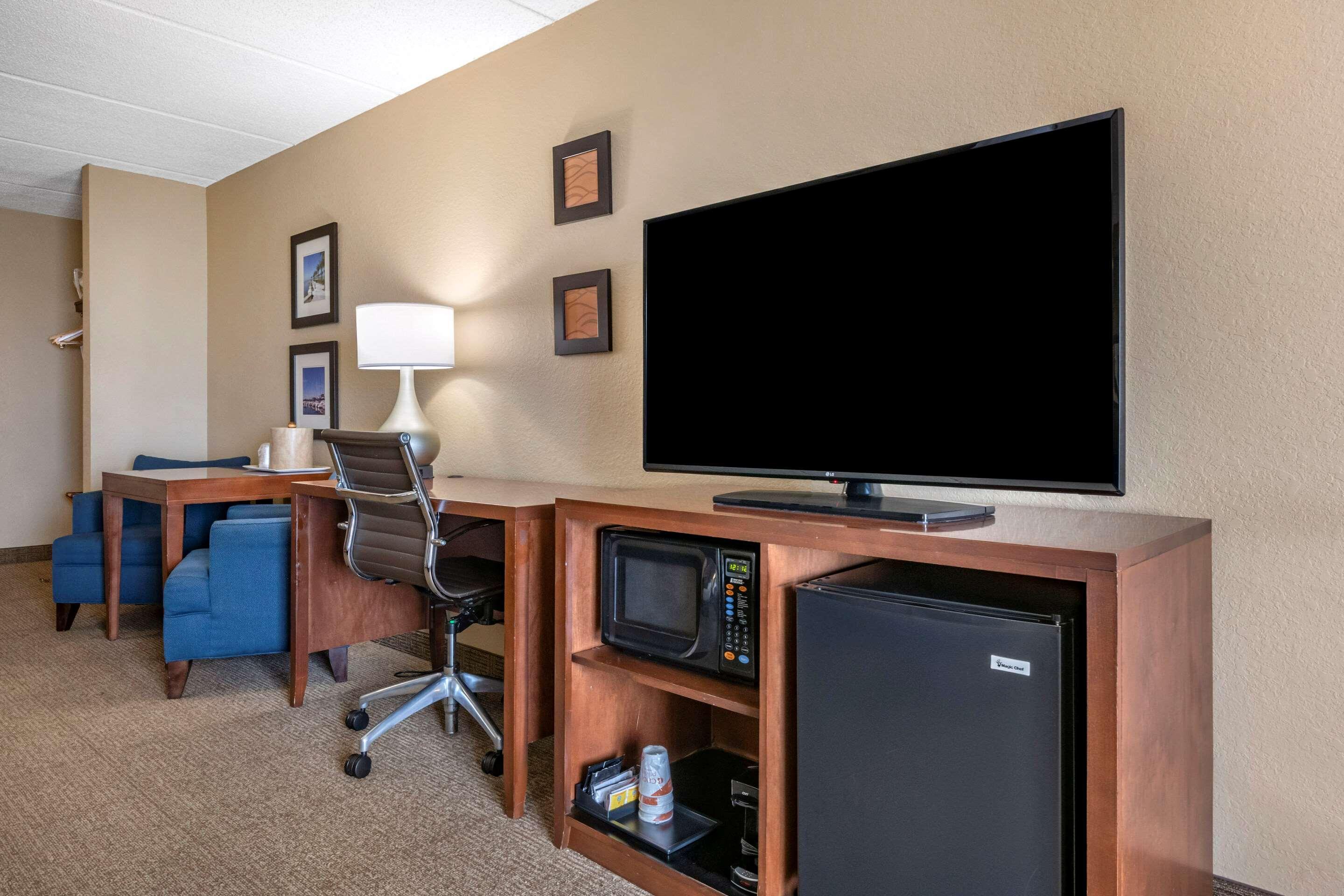 Comfort Inn & Suites Orlando North Sanford Esterno foto