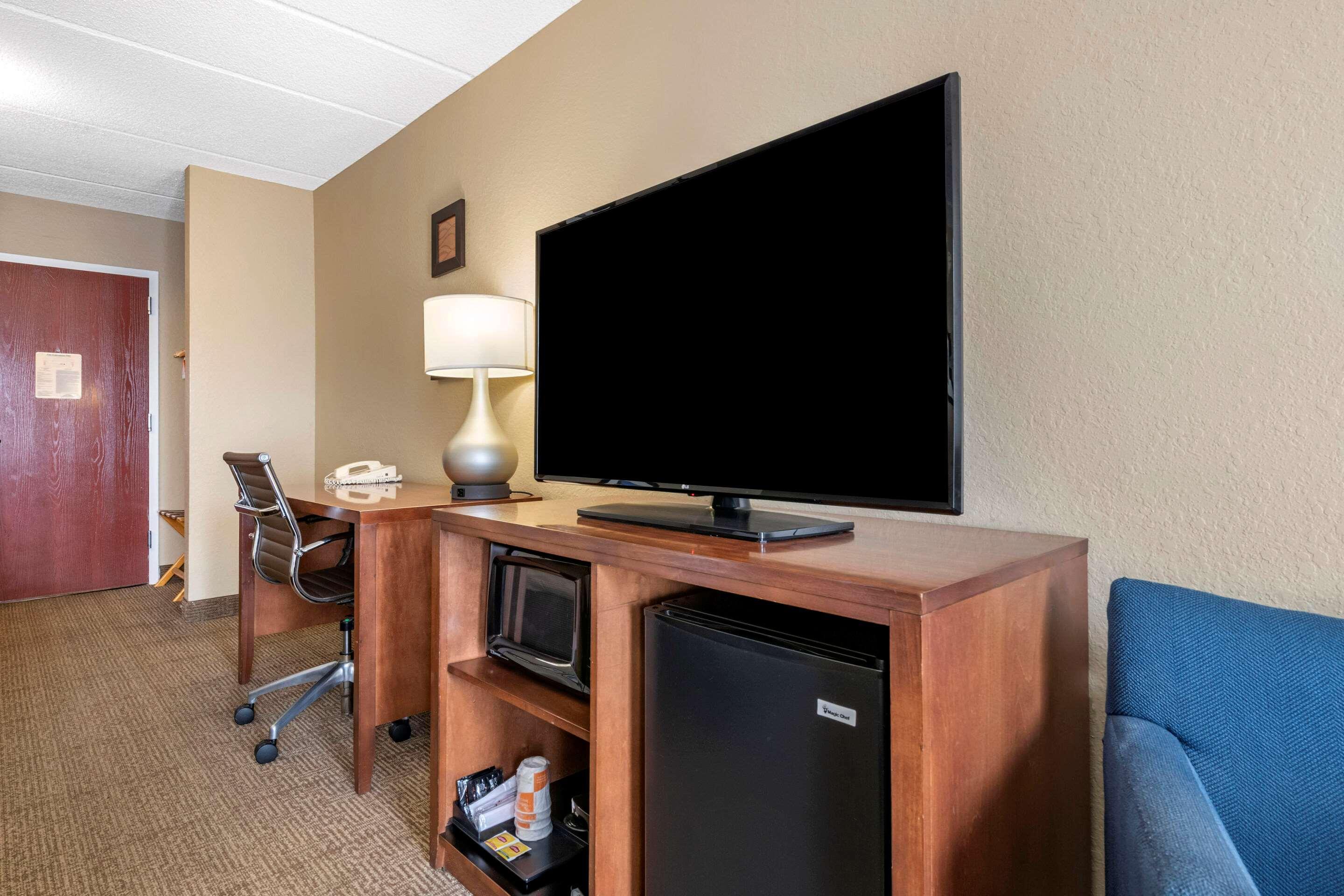 Comfort Inn & Suites Orlando North Sanford Esterno foto