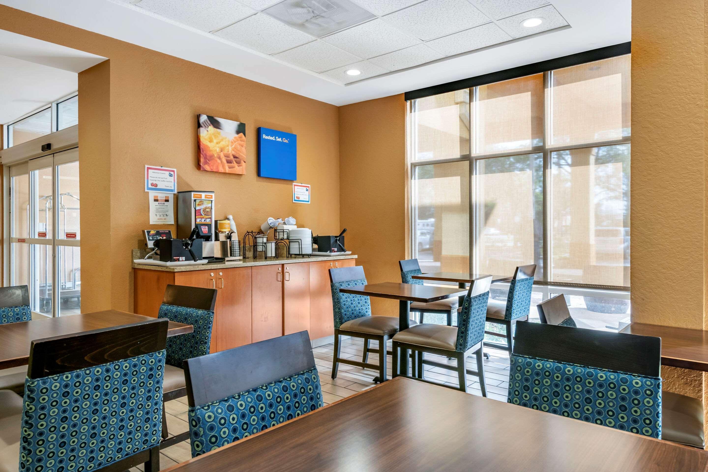 Comfort Inn & Suites Orlando North Sanford Esterno foto