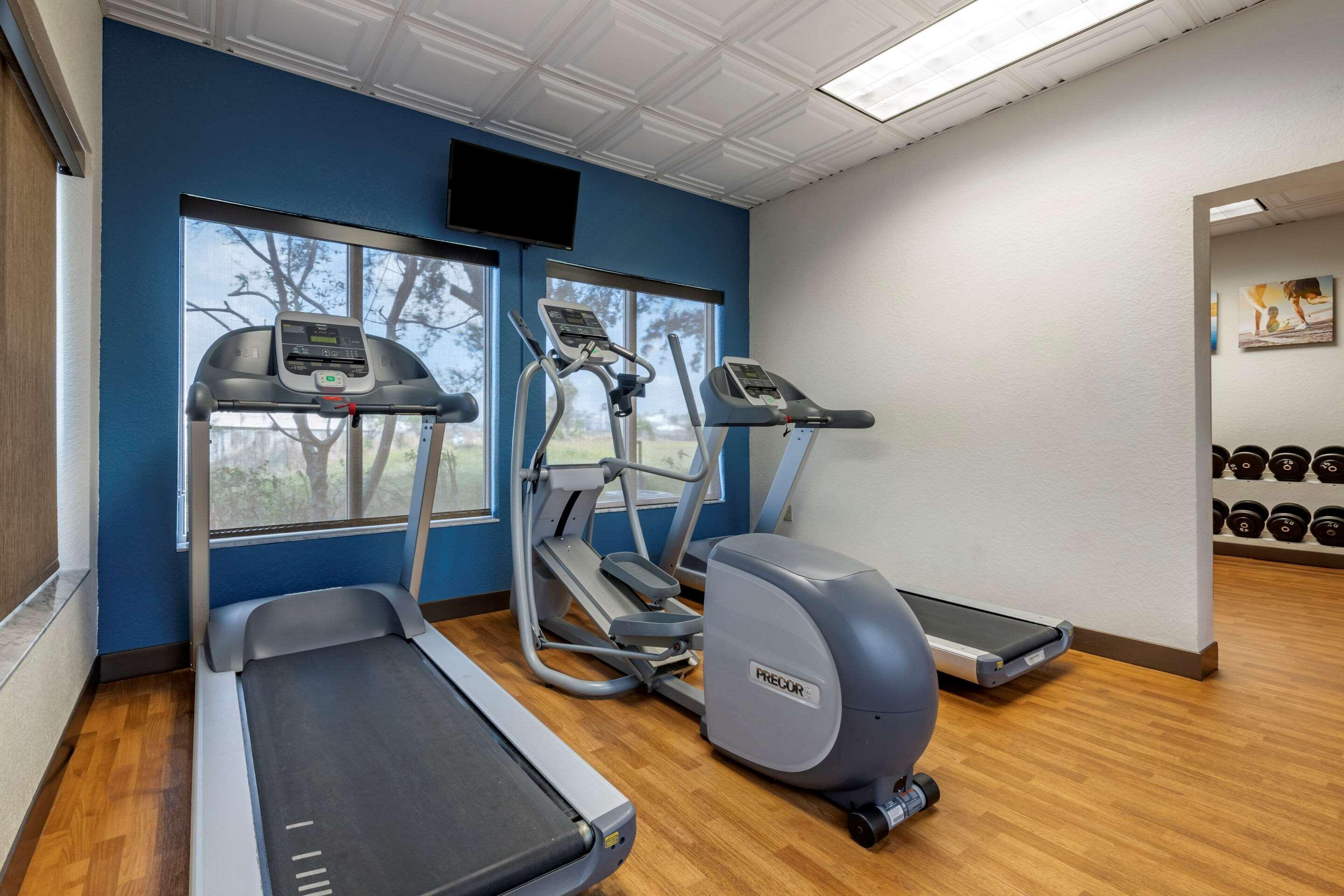 Comfort Inn & Suites Orlando North Sanford Esterno foto