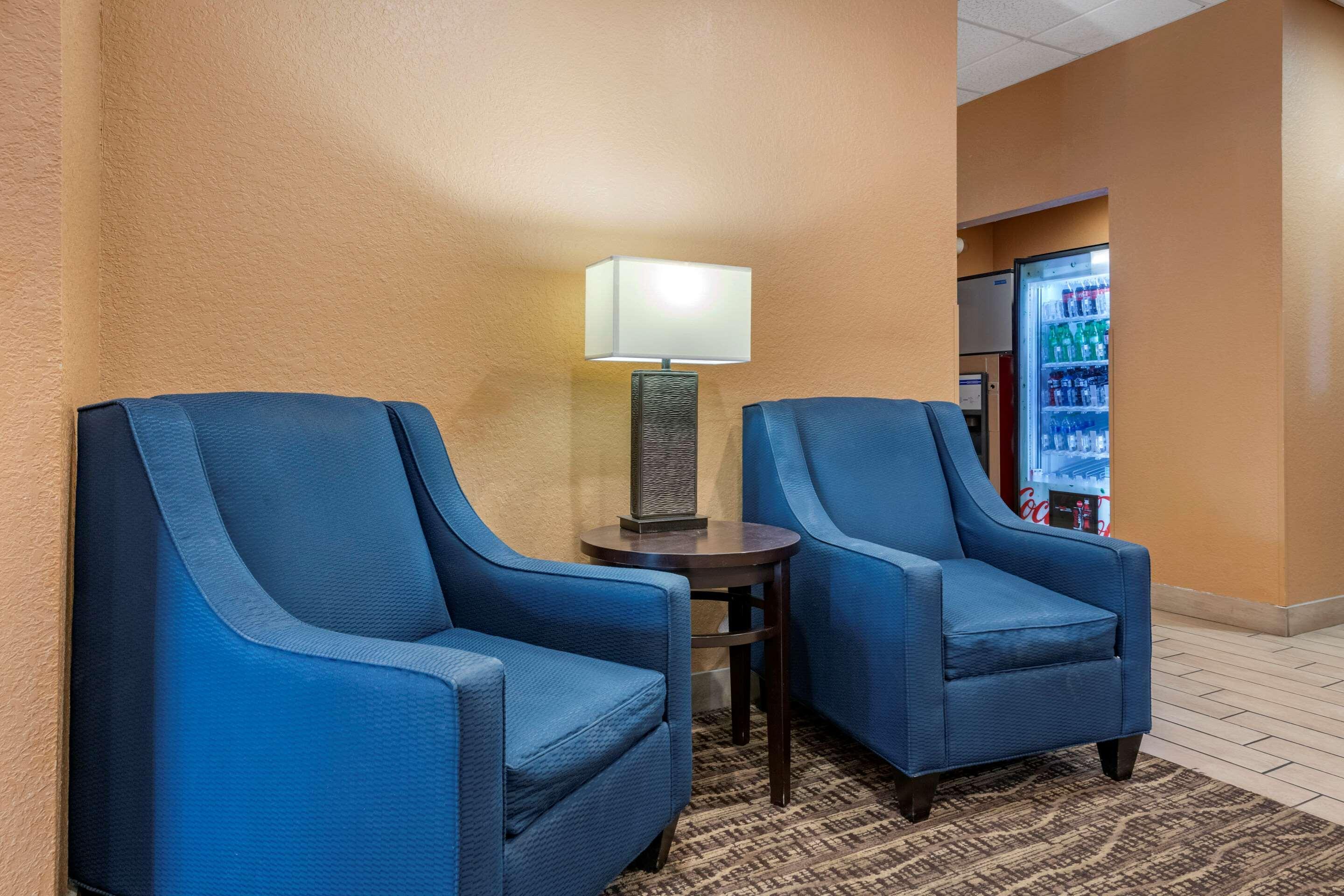 Comfort Inn & Suites Orlando North Sanford Esterno foto