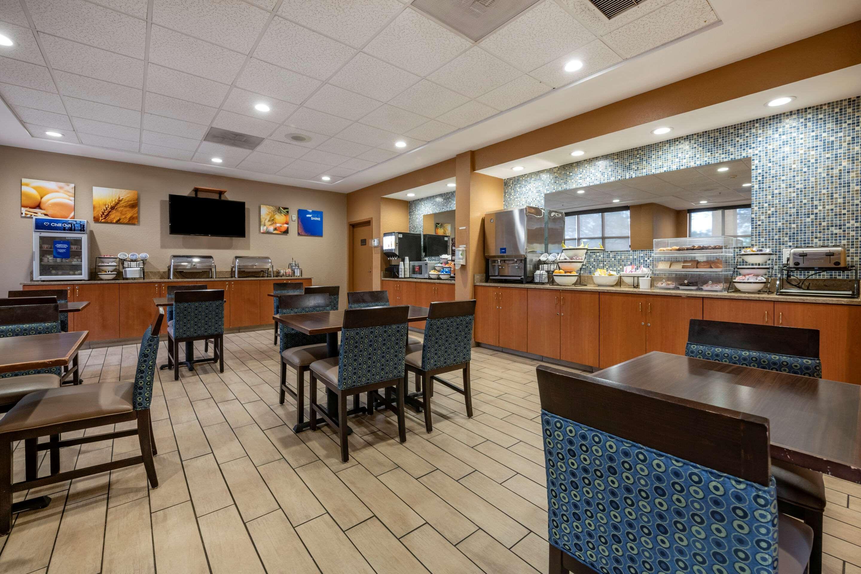 Comfort Inn & Suites Orlando North Sanford Esterno foto