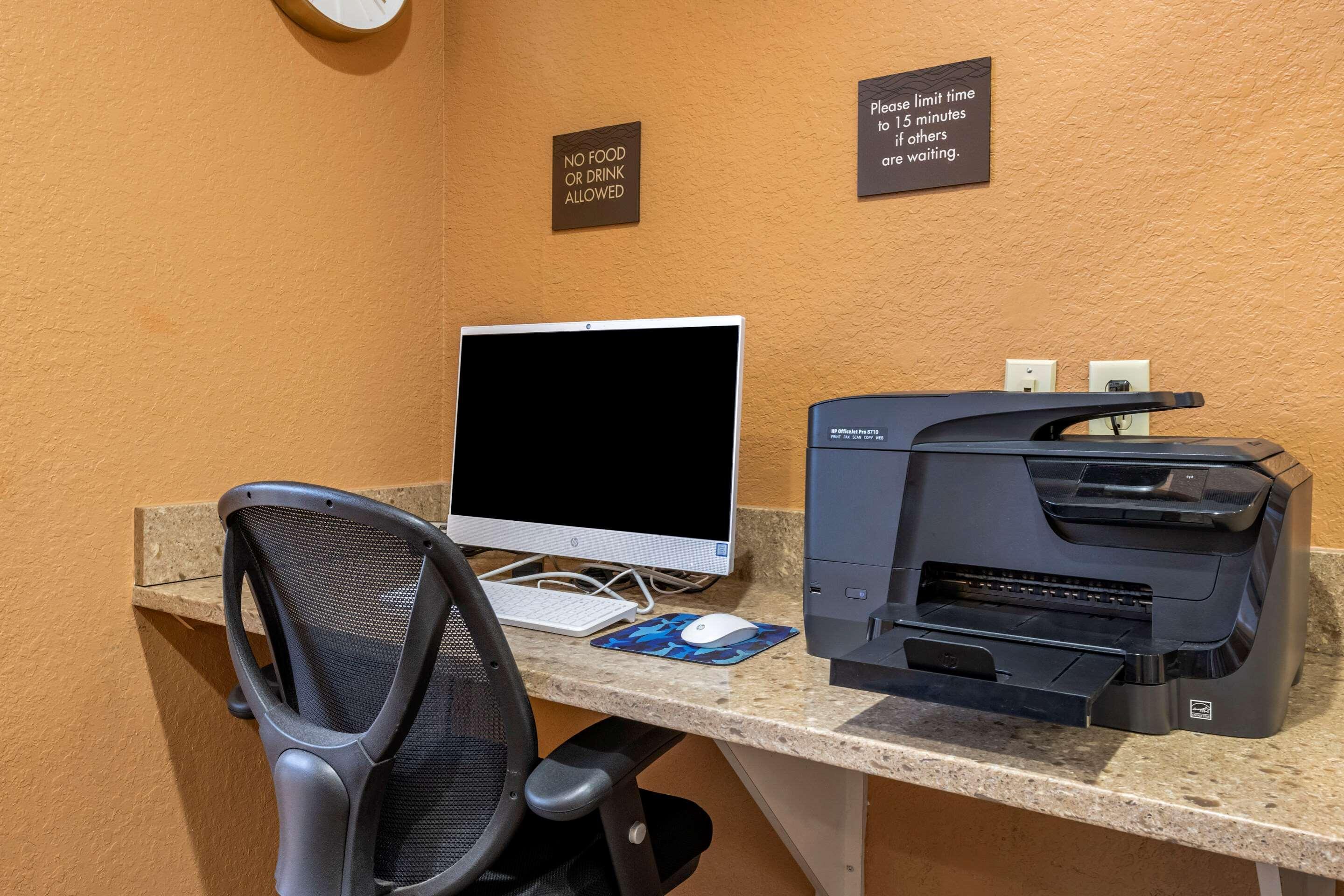 Comfort Inn & Suites Orlando North Sanford Esterno foto