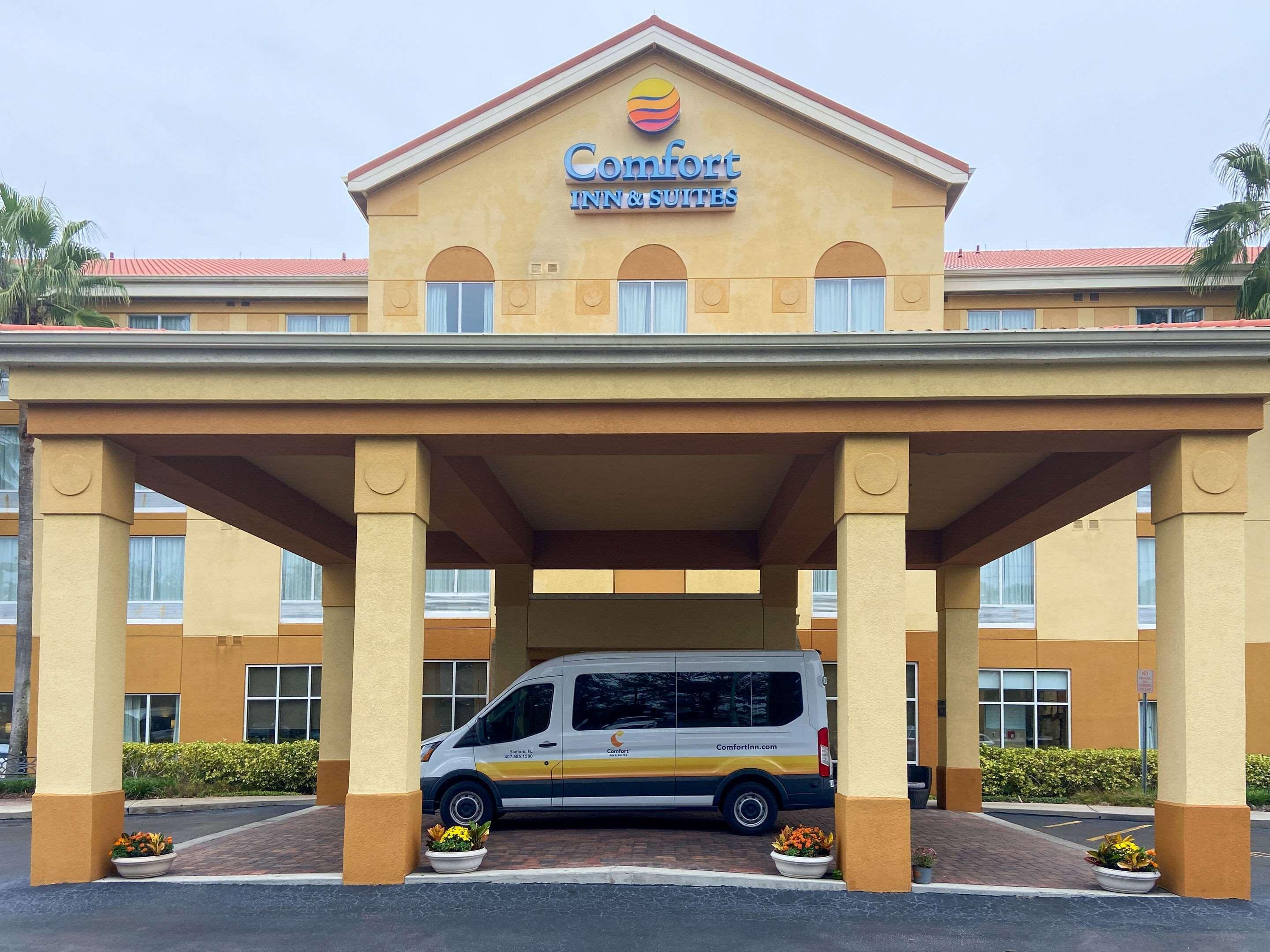 Comfort Inn & Suites Orlando North Sanford Esterno foto