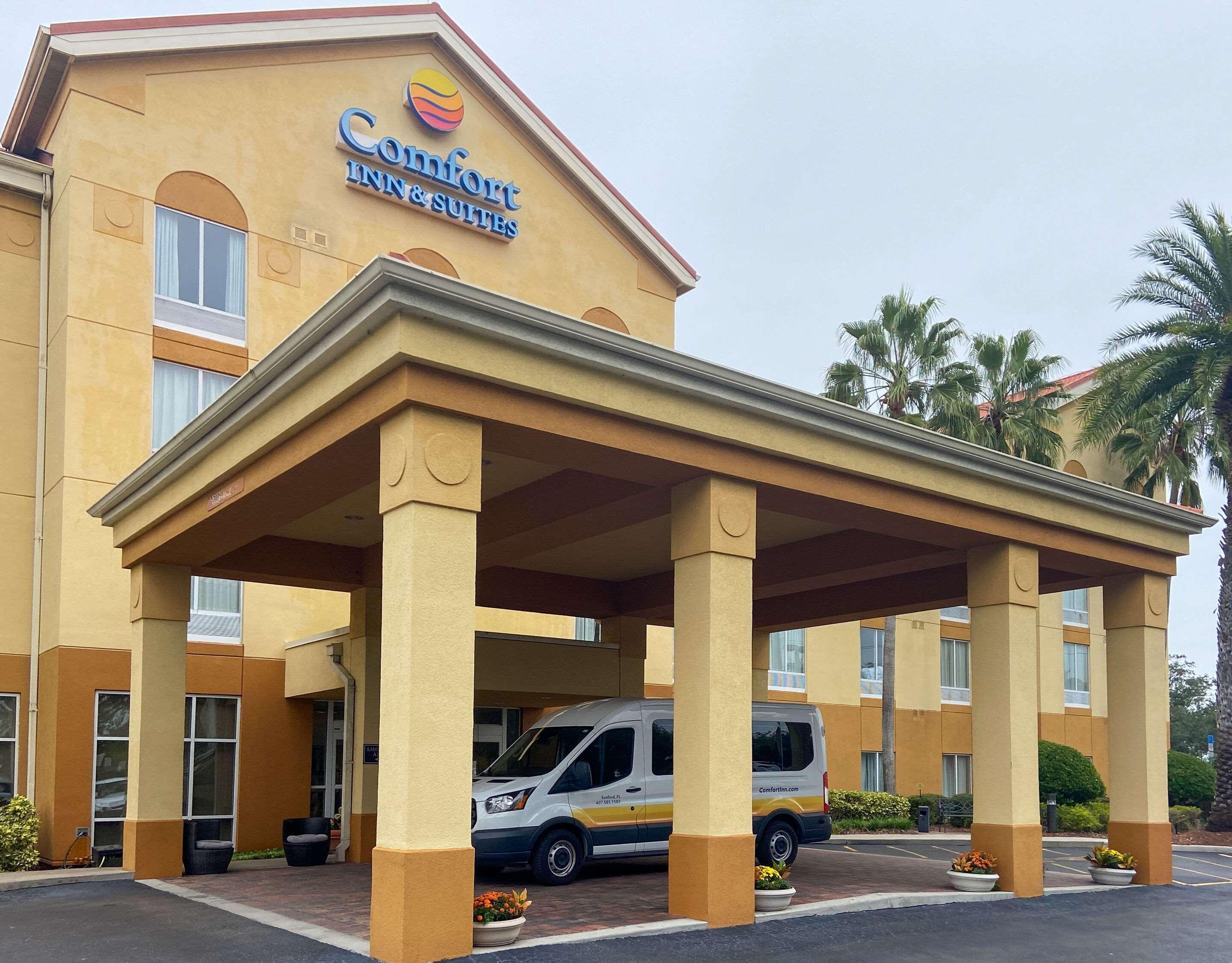 Comfort Inn & Suites Orlando North Sanford Esterno foto