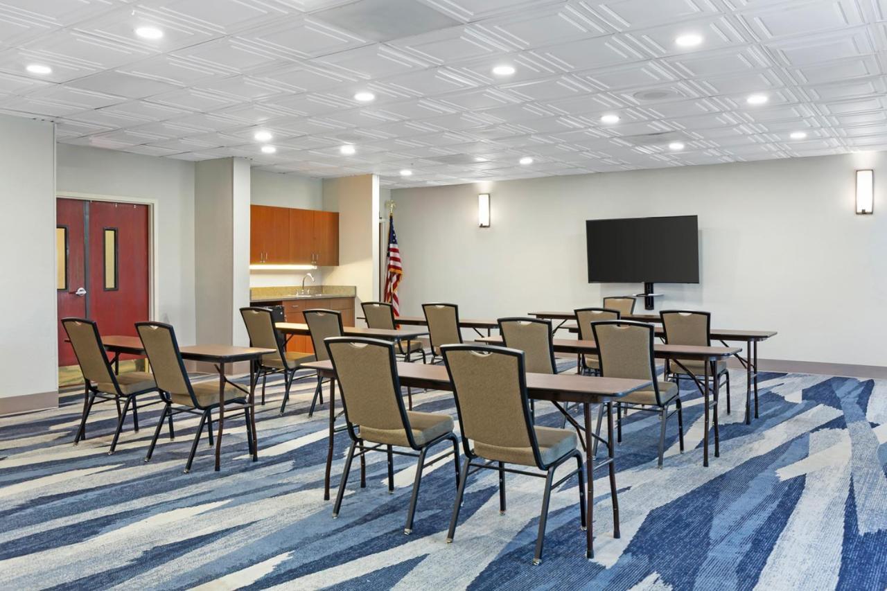 Comfort Inn & Suites Orlando North Sanford Esterno foto